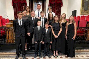 El alcalde Pablo Ruz recibe a la Orquesta de Jóvenes de la Provincia de Alicante