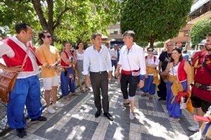 Carlos Mazón visita Villajoyosa con motivo de la celebración de las fiestas patronales de Moros y Cristianos