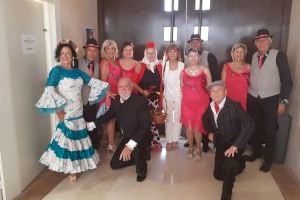 La Escuela de Verano Sénior cierra su segunda edición con demostraciones de baile y zumba y exposiciones de trabajos