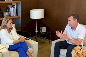 Susana Camarero se reúne con el alcalde de Riba-roja de Túria para abordar cuestiones de carácter social en el municipio