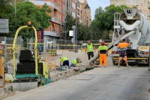 Quart de Poblet invierte 450.000 euros en el asfaltado de la avenida Antic Regne de València y la calle Joanot Martorell