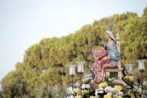 El Grao de Burriana vuelve a vivir la procesión de la virgen de la Misericordia