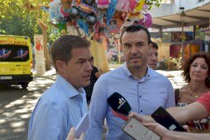 El presidente de la Diputación de València Vicent Mompó visita la Fira d’Agost