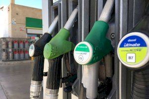 La gasolina y el diésel siguen su escalada de precios: Llenar el depósito es 5,90 € más caro que a principios del verano