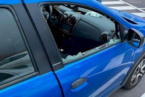 La Policia Local de Sueca deté als presumptes autors de robatoris amb força en diversos vehicles