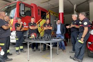 La Diputació augmenta el nombre d'equips de comunicacions reforçant la seguretat de cada bomber en les seues intervencions