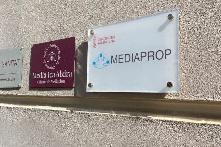 Hui comença el nou servei de mediació jurídica a Alzira, MEDIAPROP
