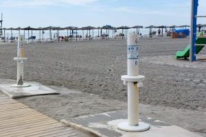Santa Pola mantendrá en funcionamiento todo el año los lavapiés de las playas