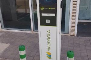 Villena instala una estación de recarga de vehículos eléctricos en el Museo de Villena