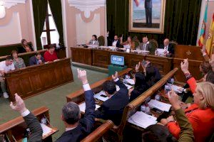 El PSPV presenta una Declaración en Castelló para reclamar al Gobierno y la Generalitat medidas de apoyo al sector cerámico