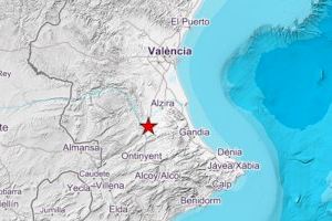 Tres terratrèmols sacsegen de matinada l'interior de València i desperten veïns de dotze localitats