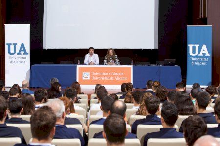 La Universitat d’Alacant presenta els seus esportistes federats de la temporada 2023-2024