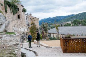 El Ayuntamiento de Bocairent recepciona la ampliación del jardín de la Torre de los Portugueses