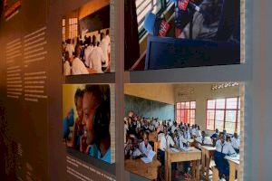 Inauguración en el Aula Plaça de Baix de Elche de un espacio expositivo permanente dedicado a Ruanda