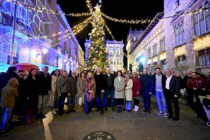 Valencia abre la 'Plaça del Nadal' de la Diputació: Consulta horarios y actividades hasta el 5 de enero
