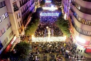 Más de 20.000 personas dan la bienvenida festiva a 2024 entre la Rambla y la Plaza del Ayuntamiento de Alicante