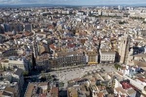 València baja el umbral de las 47.000 personas desempleadas, la mejor cifra en 15 años