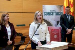 La vicepresidenta de la Diputación y portavoz de Ens Uneix participa en la concentración en favor del Derecho Civil valenciano