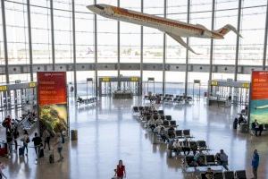 España recibe 95 millones de pasajeros aéreos internacionales en 2023 y supera la cifra récord de llegadas del año 2019