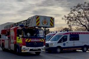 Un fallecido y dos mujeres heridas en el incendio de un edificio en el centro de Valencia