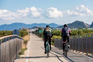 Turisme promociona la oferta turística de la Comunitat Valenciana en la Copa del Mundo de Ciclocross UCI que se celebra en Benidorm