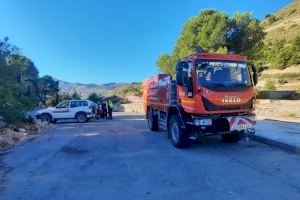 Bomberos realizan prácticas de limpieza forestal en Xixona para prevenir incendios