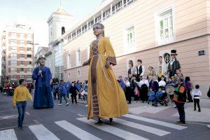 Borriana celebra amb entusiasme la XVII edició de l'Aplec de Gegants i Cabuts