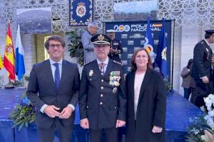 La delegada del Consell en Alicante asiste al acto del 200 aniversario de la creación de la Policía Nacional