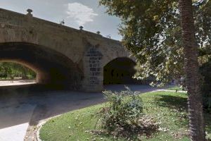 Horror en Valencia: confiesa a la policía que ha agredido a dos ‘sintecho’ bajo el Puente del Real, uno de ellos ha fallecido