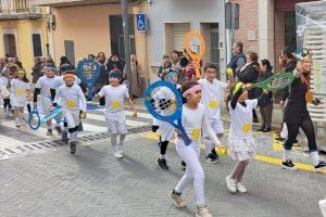 Alcalà de Xivert inaugura el Carnaval con los desfiles de los centros educativos