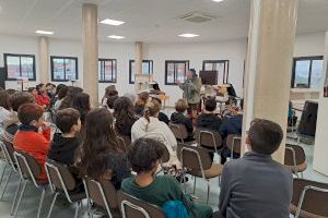 El Ayuntamiento de Bétera da a conocer su Biblioteca Pública Municipal entre los más pequeños del municipio