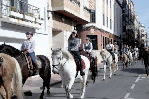 Burriana celebra su tradicional ‘Ruta a Cavall' por Sant Blai