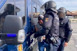 Detingut un agricultor de la Vall d'Uixó pels altercats entre policies i manifestants en el Port de València