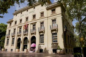 Tres días de duelo en Xàtiva por el incendio en un edificio de València