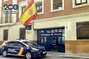 Robo en Alicante: el ladrón trata de huir de la policía y pierde el botín robado en un bar