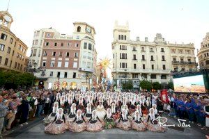 Alicante y Murcia estrechan lazos festeros con las Convivencias de las 77 candidatas a Bellea del Foc