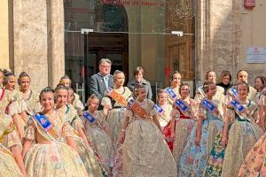 Cáritas Valencia celebra su acto fallero solidario con las Falleras Mayores de València y sus Cortes de Honor