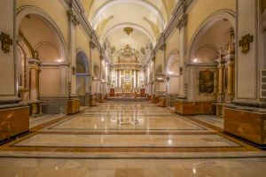 El Arzobispo de Valencia bendice las obras de restauración de la iglesia de la Mare de Déu del Rebollet de Oliva