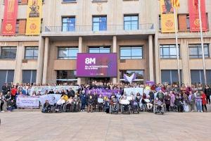 Vila-real commemora el 8M amb una reivindicació per la igualtat en aliança amb els col·lectius de la ciutat