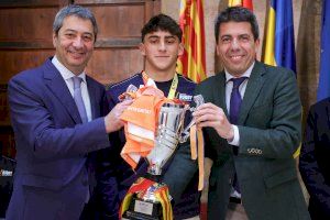 Carlos Mazón recibe a la selección valenciana de rugby masculina sub-18