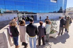 Almenara guarda un minut de silenci en record de les víctimes dels atemptats de l'11-M