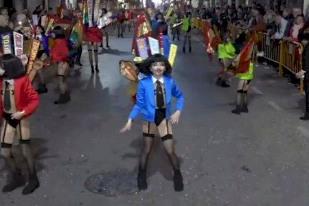 El juez no ve delito en el desfile de menores con lencería durante el Carnaval de Torrevieja