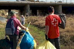 La indignant dada contra la 'basuraleza' a Xàbia: retiren 137 quilos de residus del llit del riu Gorgos