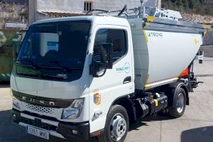 Benitatxell continúa con la renovación de la flota de vehículos con dos nuevos camiones para la recogida de residuos