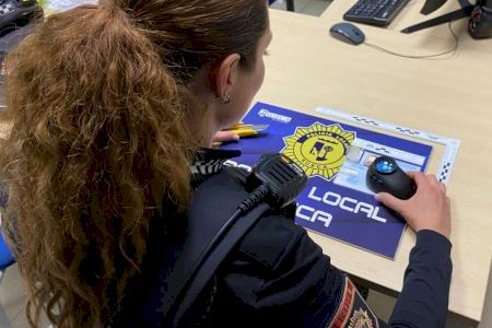 La Policía Local de Sueca investiga a un conductor por los presuntos delitos de falsedad documental y usurpación de identidad