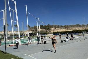 13 atletas internacionales realizan un Control de Jabalina en el Estadi Olímpic de La Nucía
