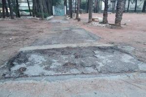 Orihuela repara el pavimento deteriorado del acceso al CEIP Fernando de Loaces