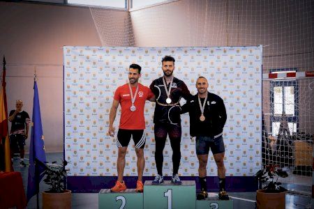 Dos atletas del club de halterofilia de Alzira logran el oro en el campeonato de España