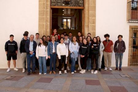 Visita de alumnos del IES La Mar de Xàbia