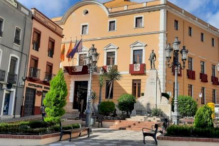 CSIF gana una sentencia que obliga al Ayuntamiento de Oliva a abonar 3.000 euros a un oficial de Policía Local de horas extras